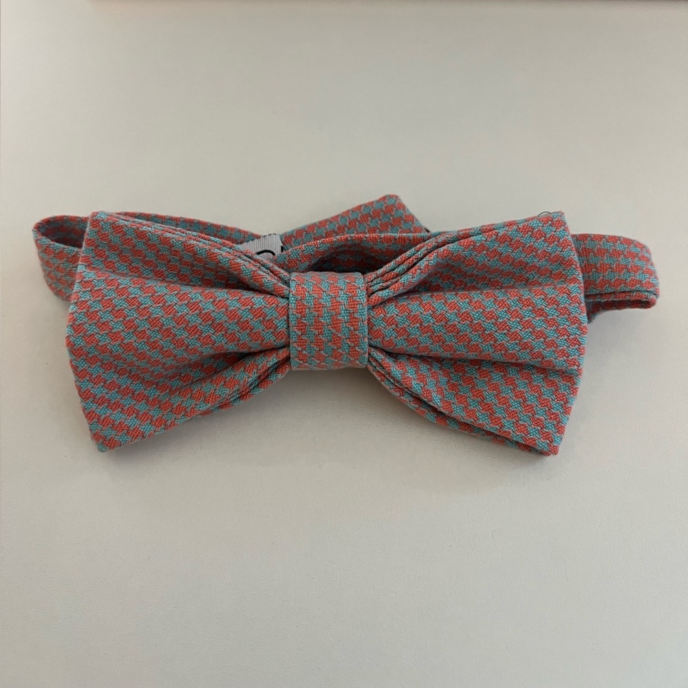 DAZI Pre-Tied Bow Tie